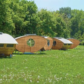 Grüne Ferien … Nächtigen auf der 'Augenweide'