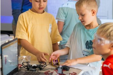 Robotik & Drohnen / Sommer / 1090 Wien